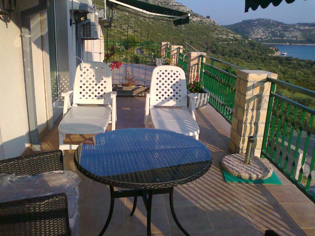 Apartments Silvana Lastovo Exterior photo